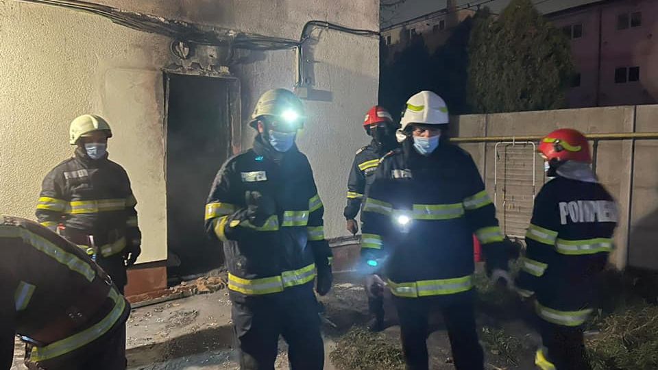 Managerul Spitalului Judeţean de Urgenţă Ploieşti: Probabil incendiul a pornit de la o scânteie produsă între pat şi parchet