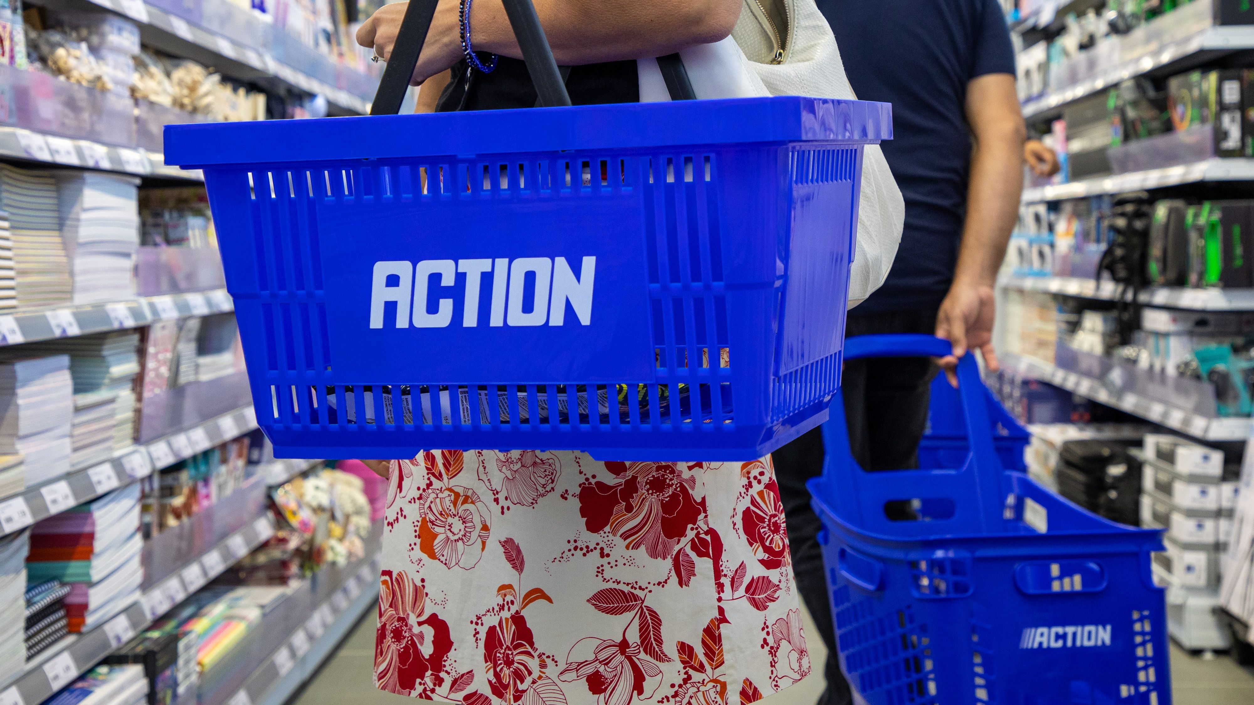 Action deschide două magazine noi în România: ce produse pot cumpăra românii cu 5 lei