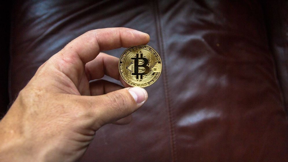 Avertismente sumbre de la un expert: Bitcoin se va prăbuși și ar putea ajunge la 10.000 de dolari