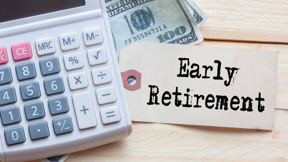 Cum sa te "pensionezi" anticipat cu ajutorul propriilor economii: la ce renta lunara poti sa ajungi daca economisesti pana la 70% din salariu