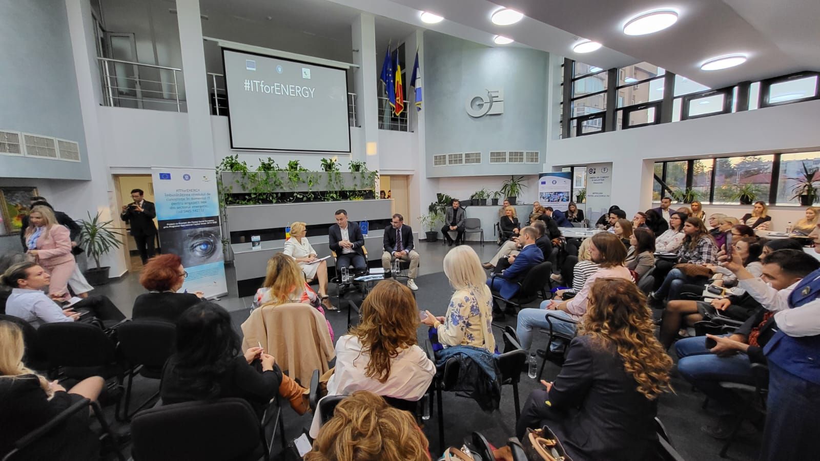 Conferința #ITforENERGY - Zilele Smart Industry - din Ploiești Digitalizarea IMM-urilor ca motor în creșterea competitivității