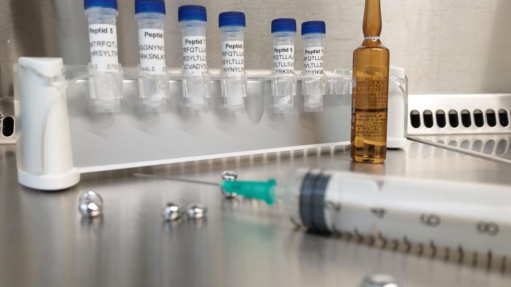 Centrul de cercetare Oncogen din Timișoara a început testele pentru un vaccin anti-coronavirus: ”Sperăm să putem intra în producție în câteva luni, am cerut sprijin financiar de la Guvern”