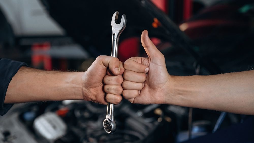 Diferența dintre un service auto clasic și unul full-service: ce alegi?