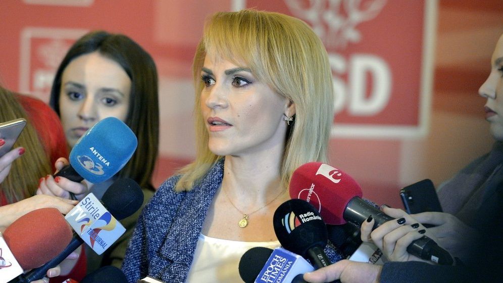 Gabriela Firea: PNL a arătat că nu doreşte să majoreze pensiile şi alocaţiile pentru copii