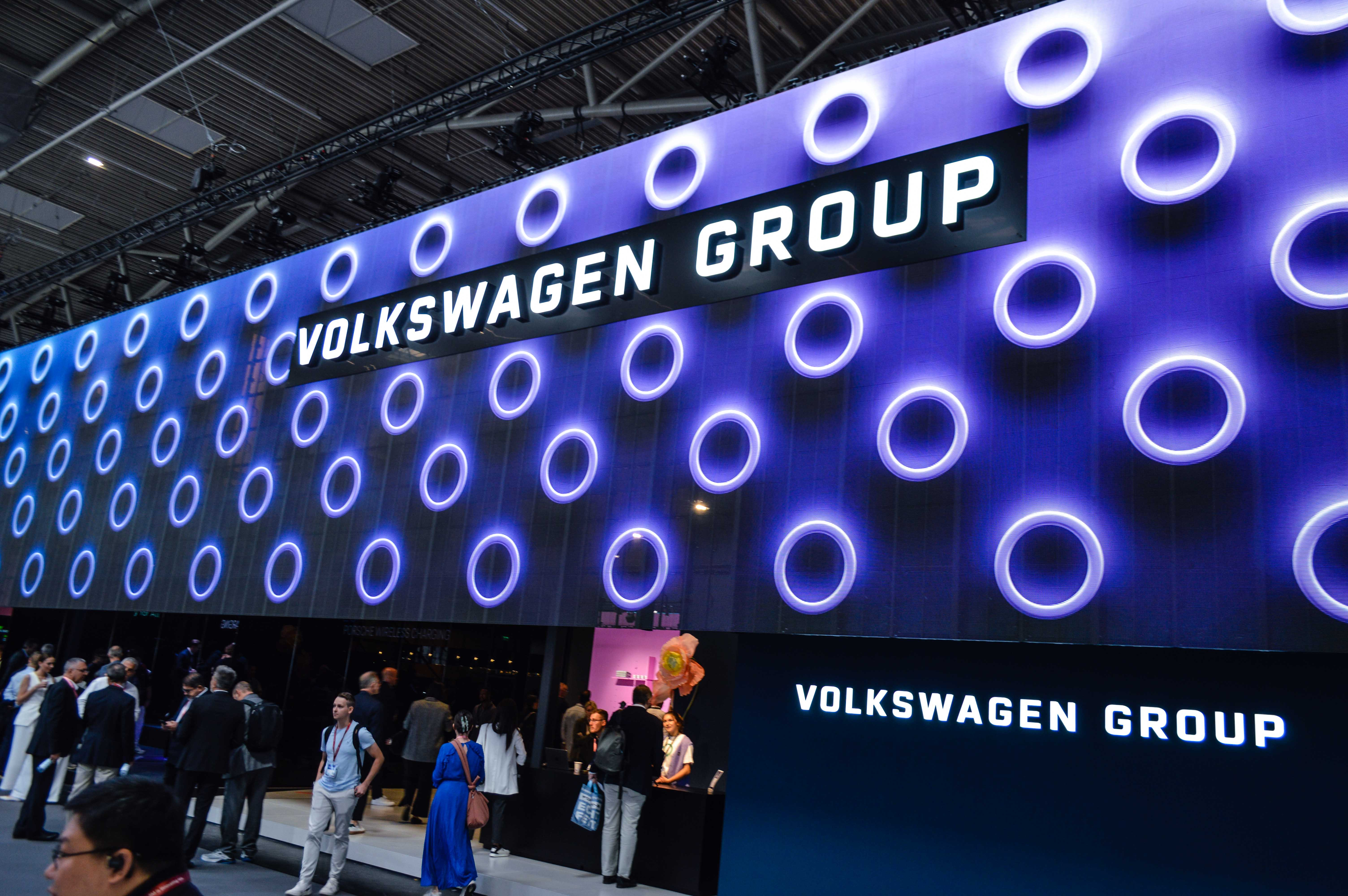 Volkswagen vrea un acord cu Accenture pentru a face rost de bani. Germanii vând parte dintr-o companie de inginerie