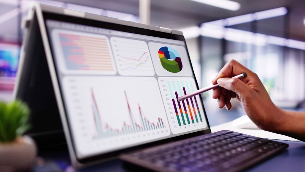 Statistică: Deficitul balanței comerciale, în creștere cu aproape 25% în primele luni ale anului