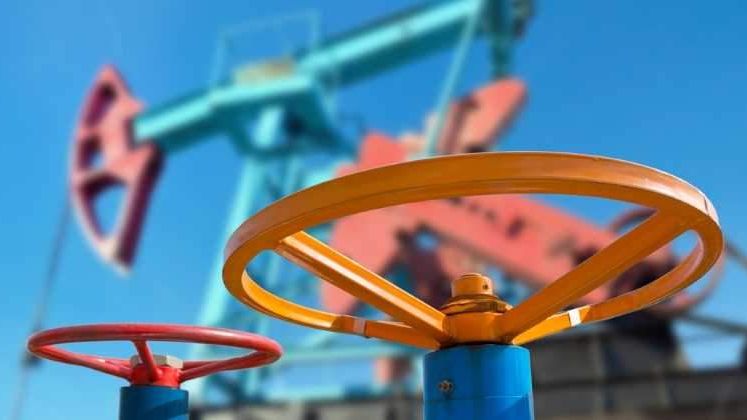 Rusia a inregistrat in noiembrie cea mai mare productie de petrol de dupa caderea URSS