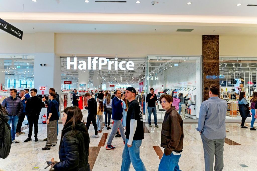 FOTO | Iulius Mall Suceava s-a deschis în varianta extinsă, după o investiție de 40 mil. euro - Imagine 11