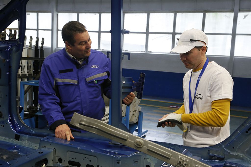 Ford Craiova - Imagine 3