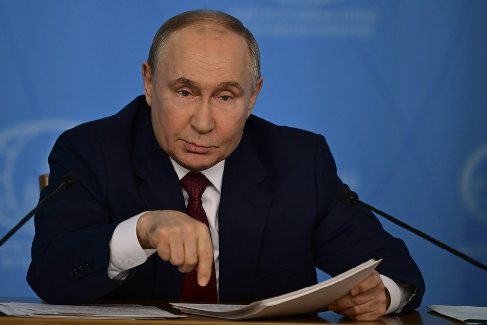 Putin amenință cu un răspuns „simetric” dacă țările europene confiscă nave rusești: Este piraterie