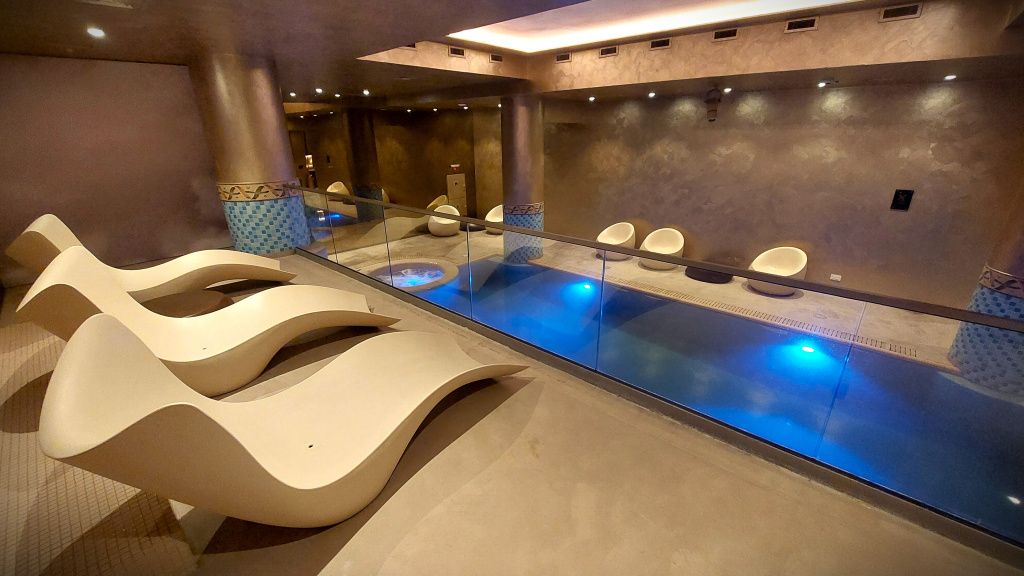 GALERIE FOTO | Cum arată apartamentele milionarei Anja Graf din centrul Capitalei - Imagine 81