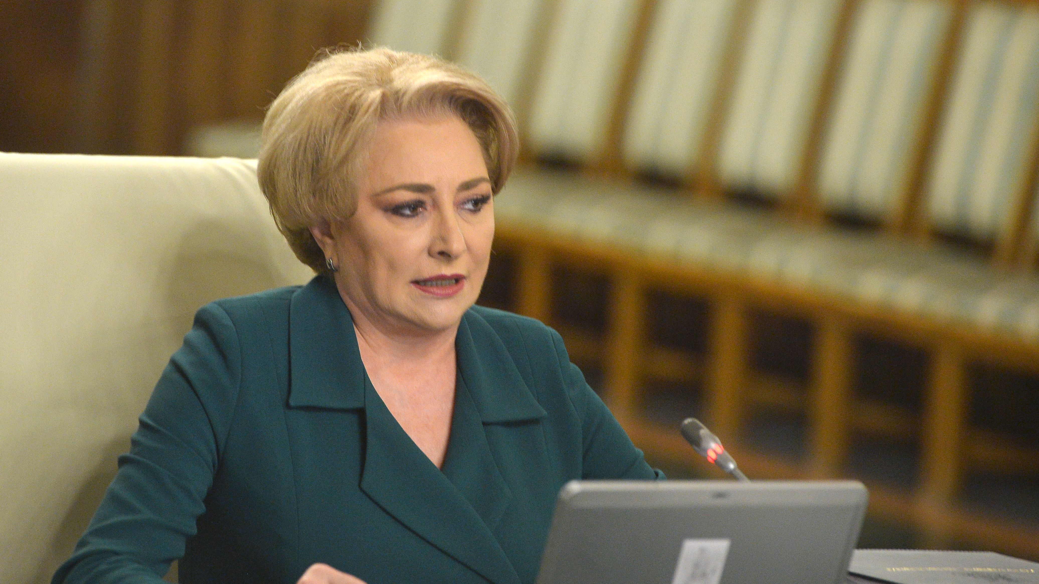 UPDATE: Viorica Dancila, reclamata la CNCD, dupa ce a spus ca cei care deinformeaza UE sunt autisti. Premierul si-a cerut scuze.