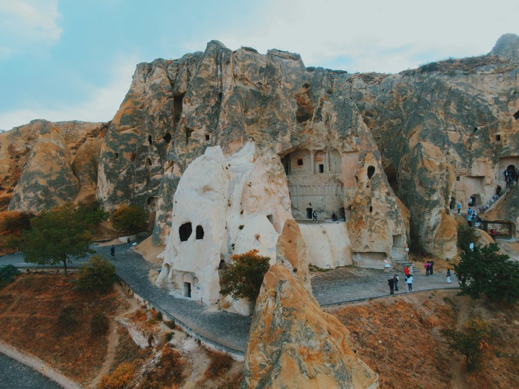 GALERIE FOTO: Locurile pe care trebuie să le vizitezi în Cappadocia pe timp de toamnă - Imagine 4