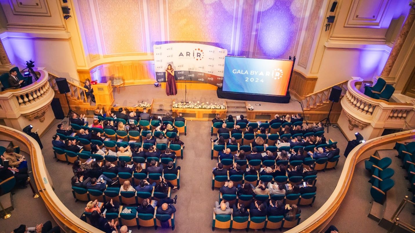 Gala by ARIR 2024: Cine sunt liderii și companiile listate care au excelat în Relația cu Investorii
