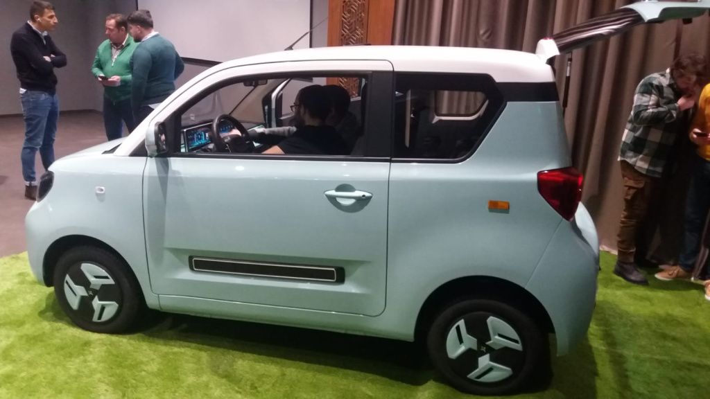 GALERIE FOTO | Allview a prezentat primul său model electric ce poate fi condus de la 16 ani - Imagine 12