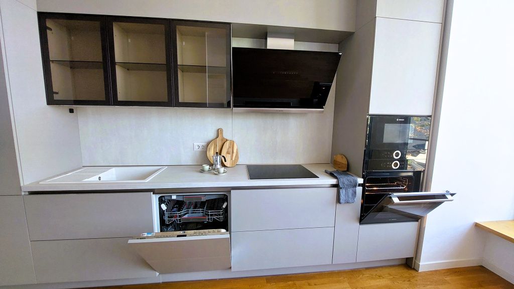 Cum arată un apartament nou cu două camere de 225.000 euro din centru Capitalei - Imagine 39