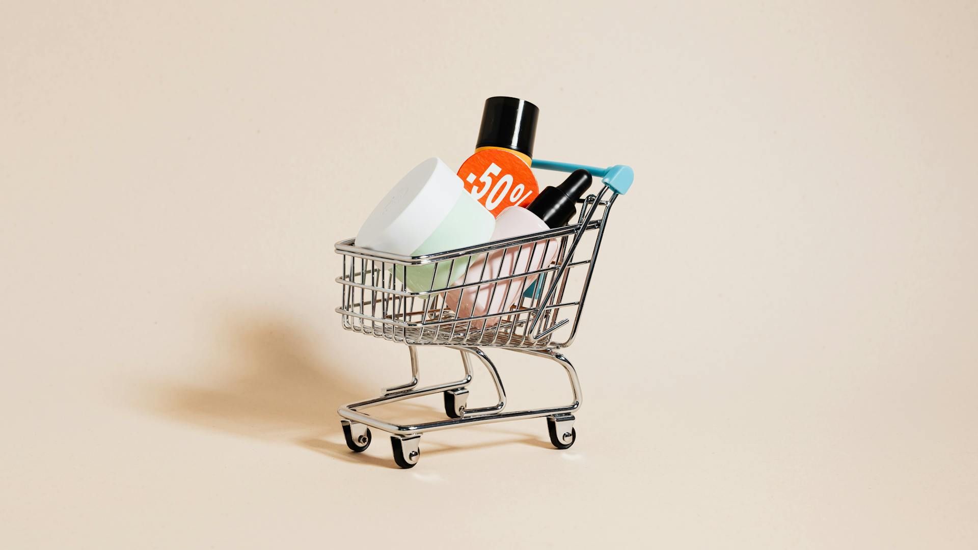 Ce sunt codurile de reducere și cum să le folosești pentru economii maxime