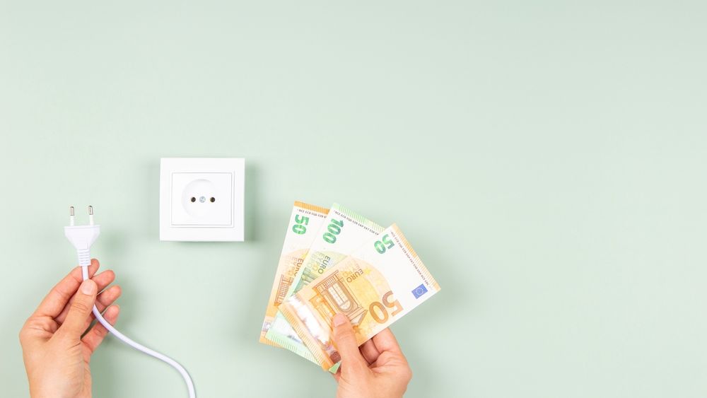 Firmele românești au cele mai scumpe facturi la energie din UE. Plătim triplu față de finlandezi