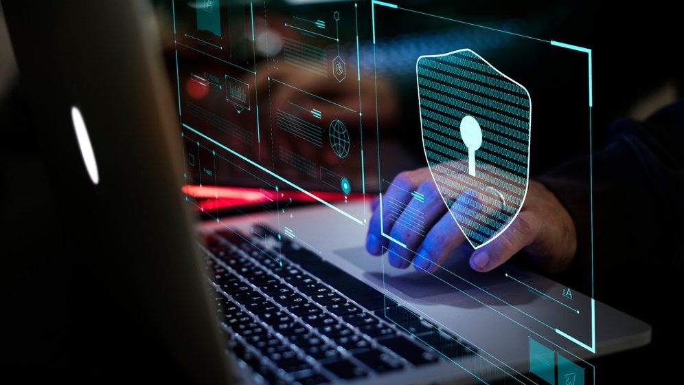 Bitdefender: Vulnerabilități critice la o cameră de supraveghere folosită și de români