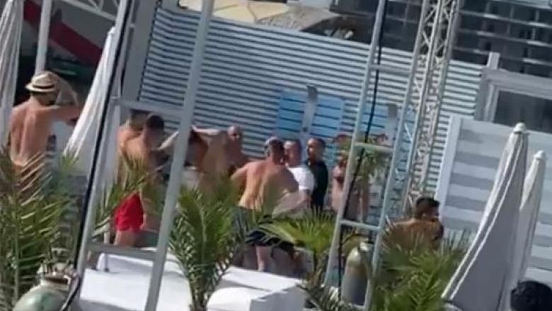 Bătaie cruntă între clienții unei terase din Mamaia