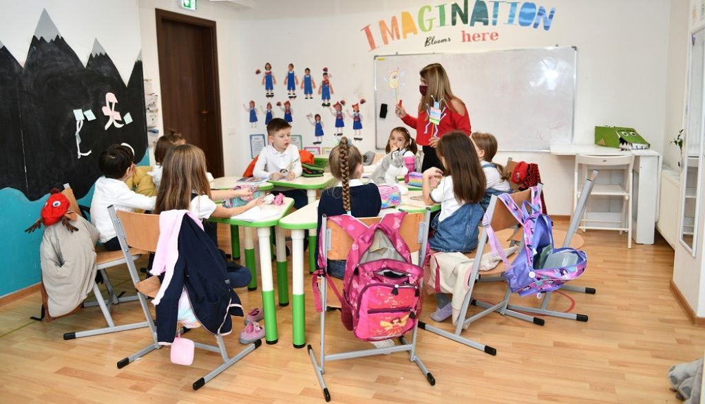 FOTO: Școala copiilor supradotați, pe care sistemul clasic de învățământ se supără că pun - Imagine 3