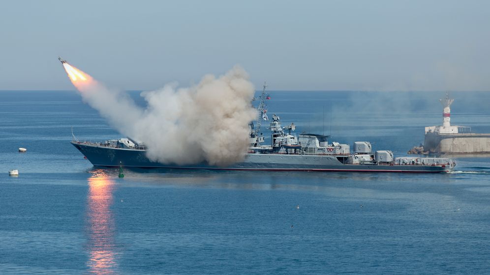 Rușii au lovit un petrolier al Moldovei în Marea Neagră (Neconfirmat)