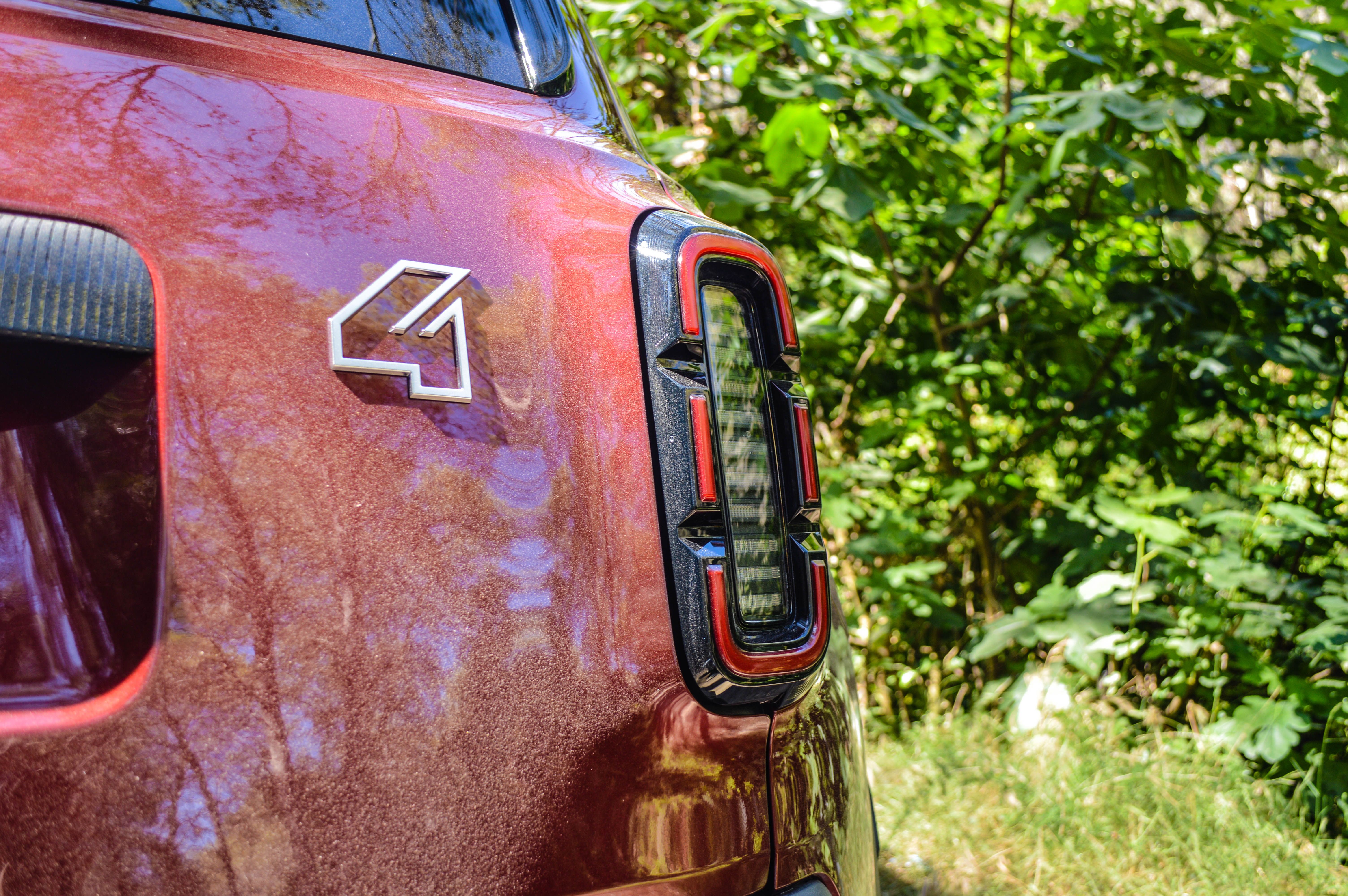 FOTO | Prim contact cu Renault 4 E-Tech Plein Sud: Mașina creată pentru vară - Poza 10