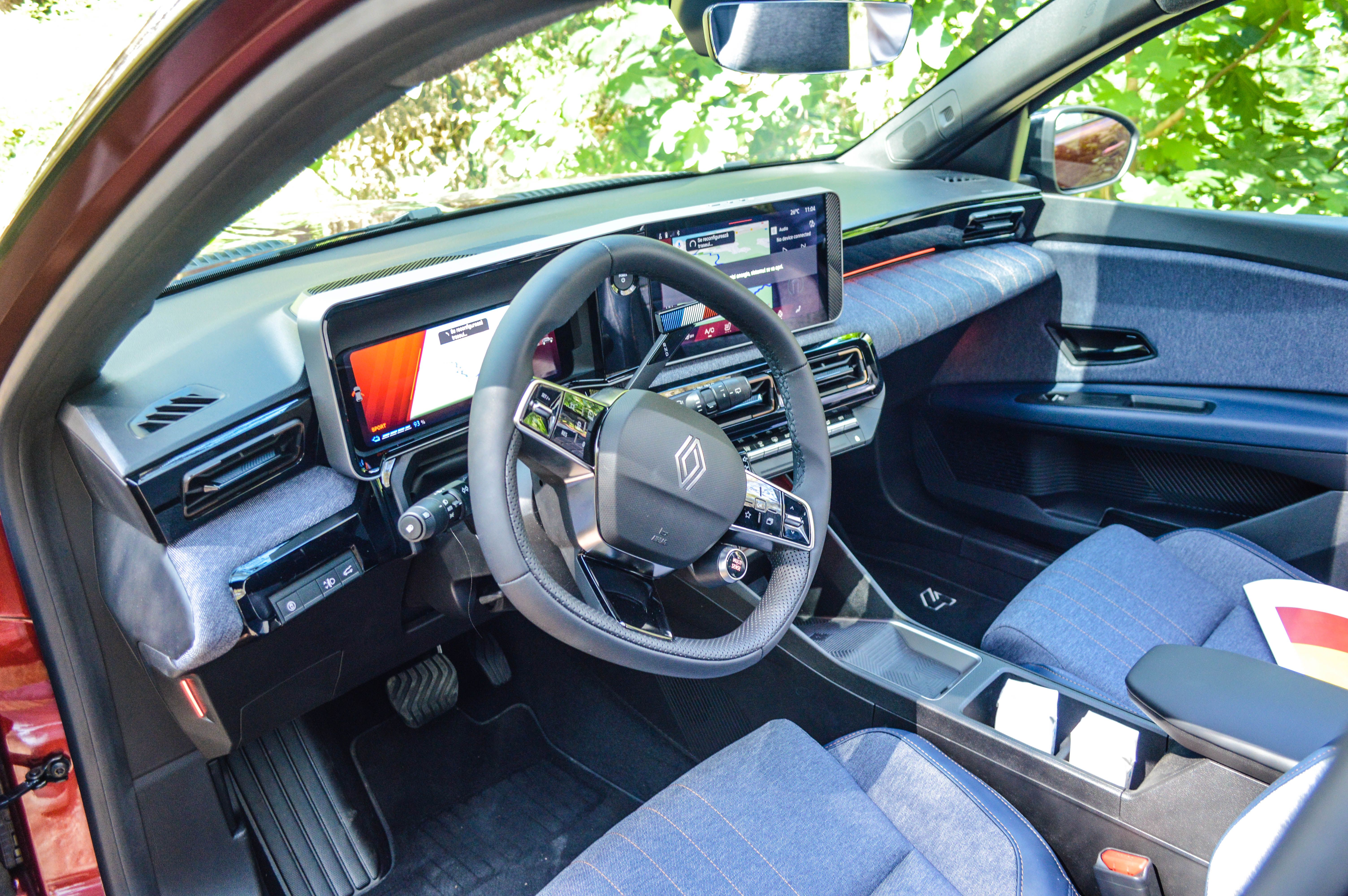 FOTO | Prim contact cu Renault 4 E-Tech Plein Sud: Mașina creată pentru vară - Poza 16