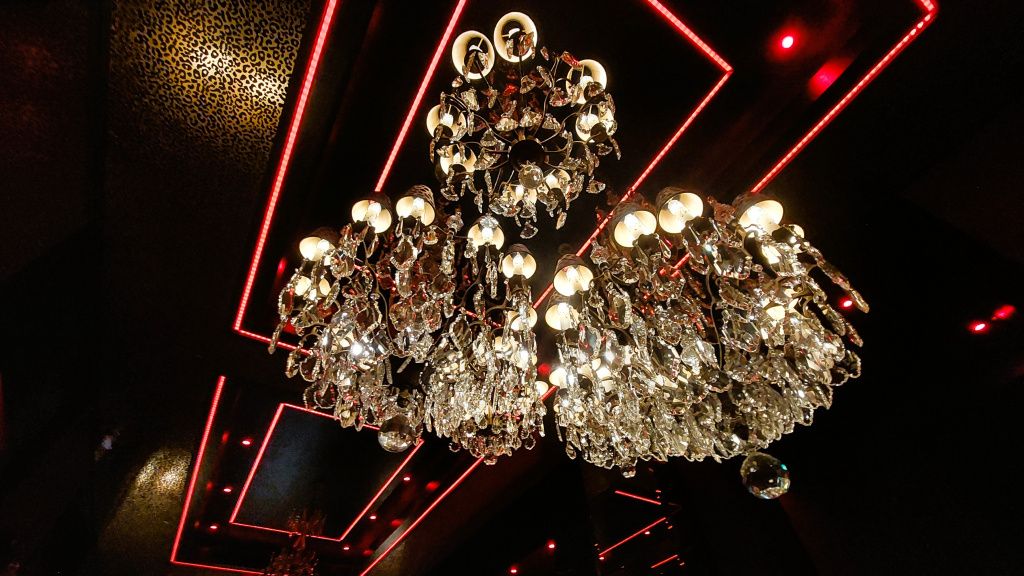 În București ca la Monaco. Cum arată cel mai nou hotel de lux din Capitală, care aduce în premi - Imagine 62