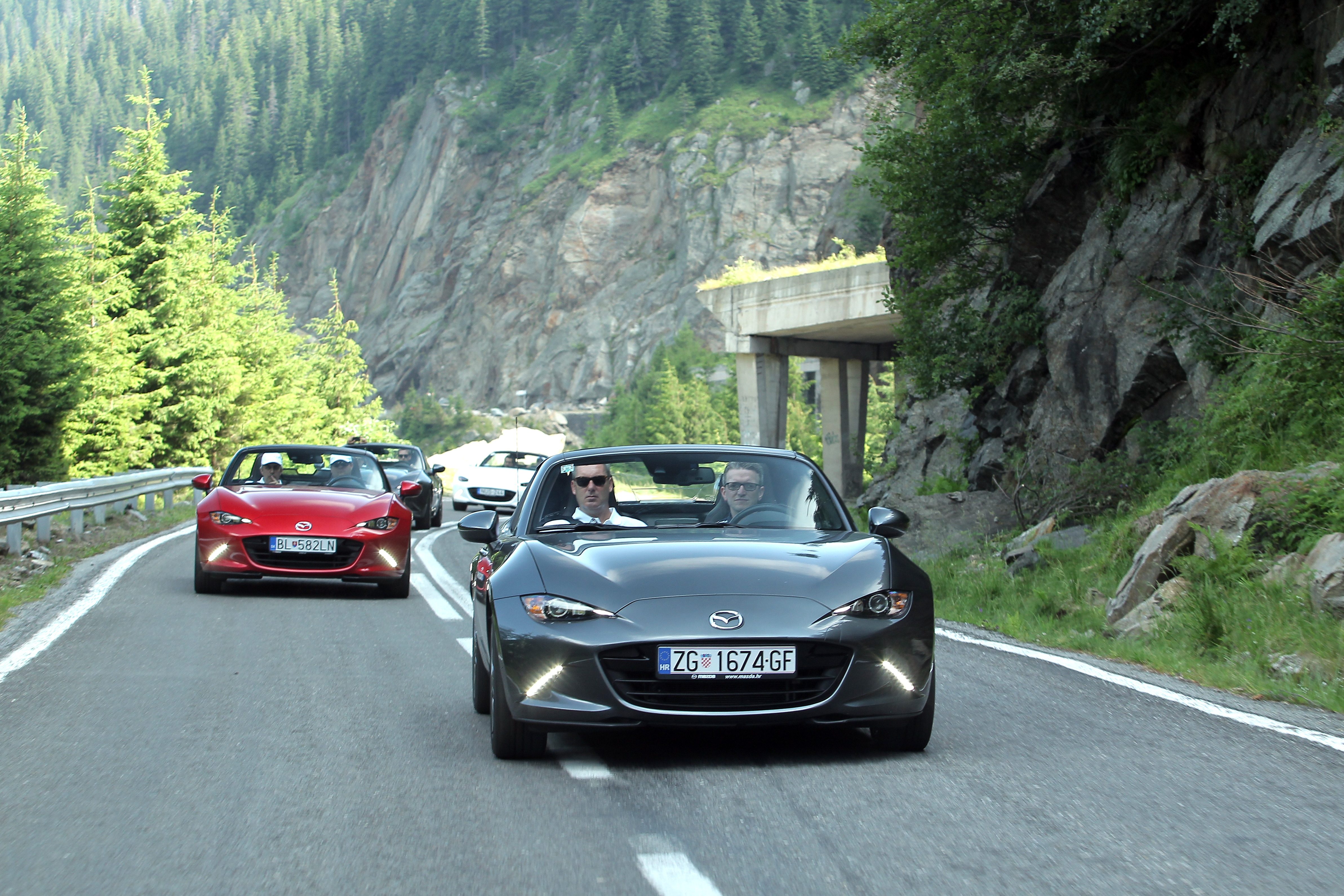 Transfagarasanul, ales pentru testul international cu decapotabila