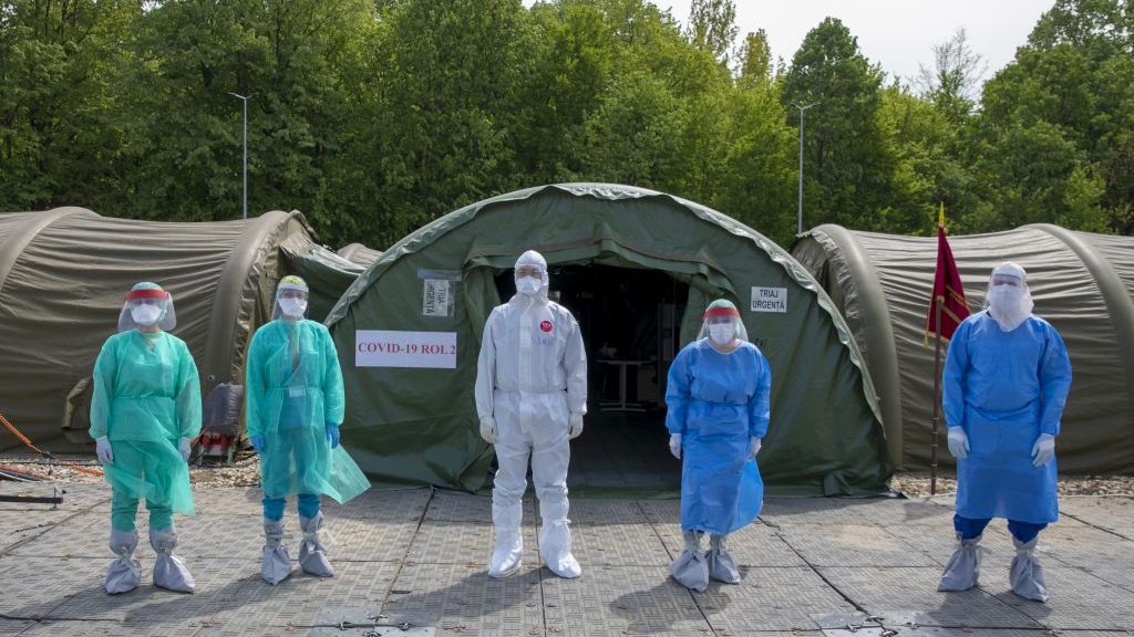 Spitalul Militar ROL 2 a fost resuscitat. Armata reia internările de pacienţi COVID-19 la spitalul modular instalat lângă Bucureşti