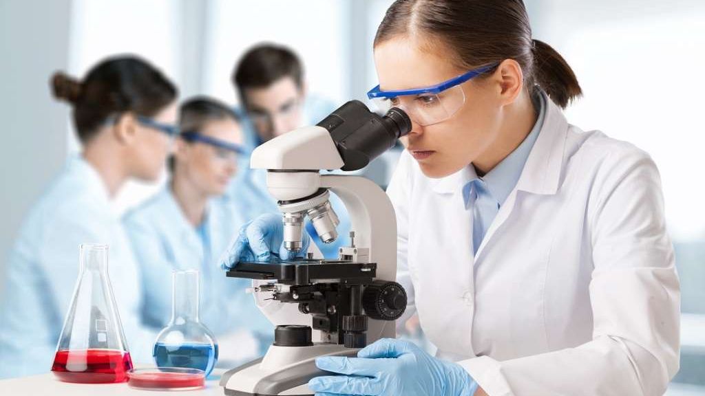 Cercetătorii testează un nou tratament împotriva SIDA, de 1.000 de ori mai ieftin decât cele de pe piață