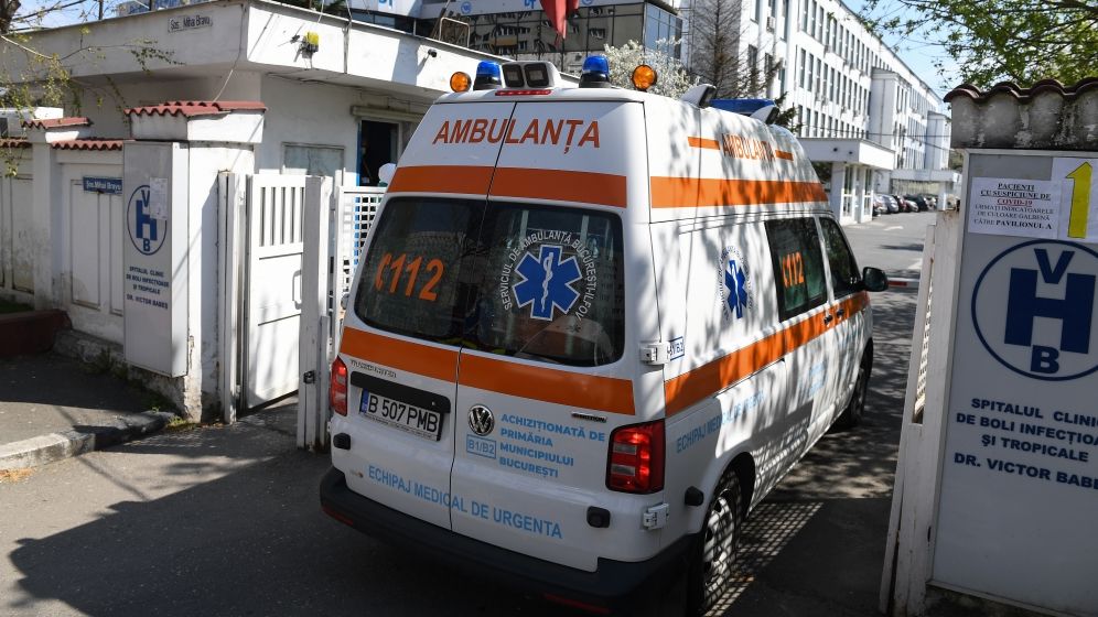 CORONAVIRUS | Încă o persoană infectată a murit. Decesul a survenit în aceeaşi zi în care a fost confirmată pozitiv