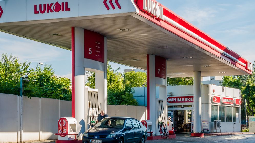 ANPC a continuat controalele la Lukoil și a dat amenzi de 600.000 de lei