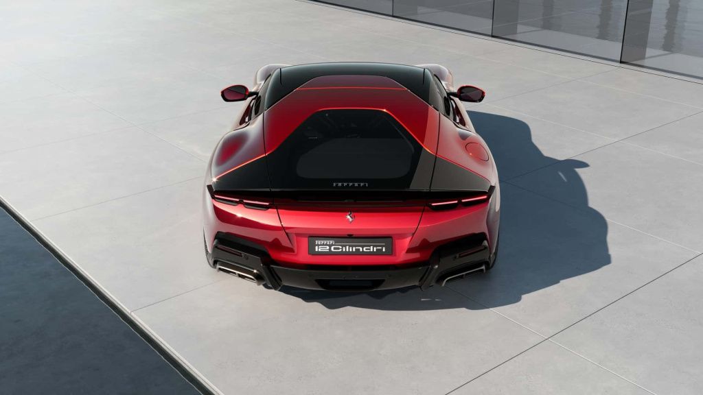 GALERIE FOTO | Ferrari a lansat un nou supercar cu motor V12 - Imagine 20