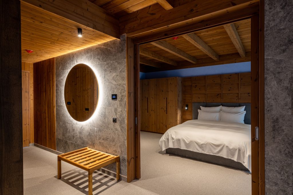 S-a deschis primul hotel de 5 stele din Poiana Brașov și primul SwissÃ´tel din România - Imagine 39