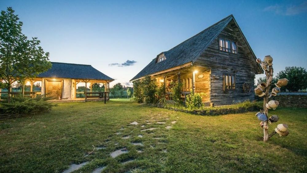 STUDIU: Peste 60% din unitățile de cazare sunt deschise de sărbători