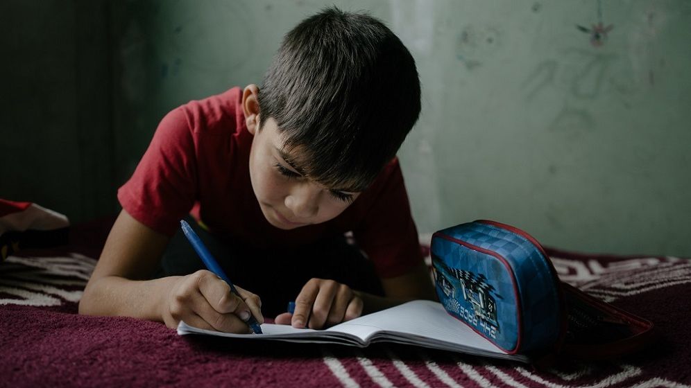 Tichete sociale de 500 de lei pentru elevii din medii defavorizate