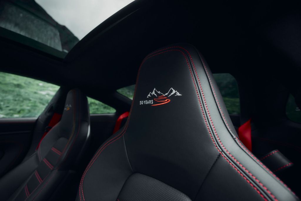 FOTO | Porsche construiește o ediție specială a celebrului 911 închinată Transfăgărășanului - Imagine 5