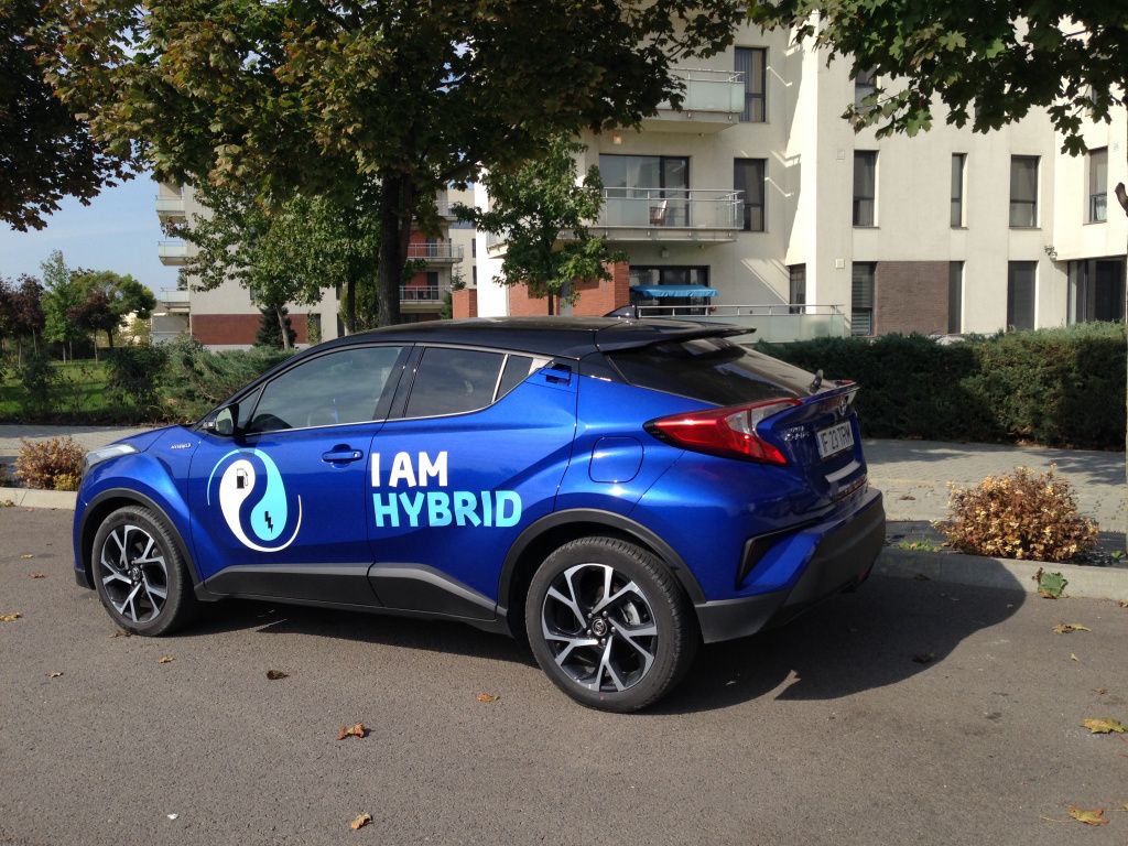 Toyota C-HR hibrid - Imagine 4