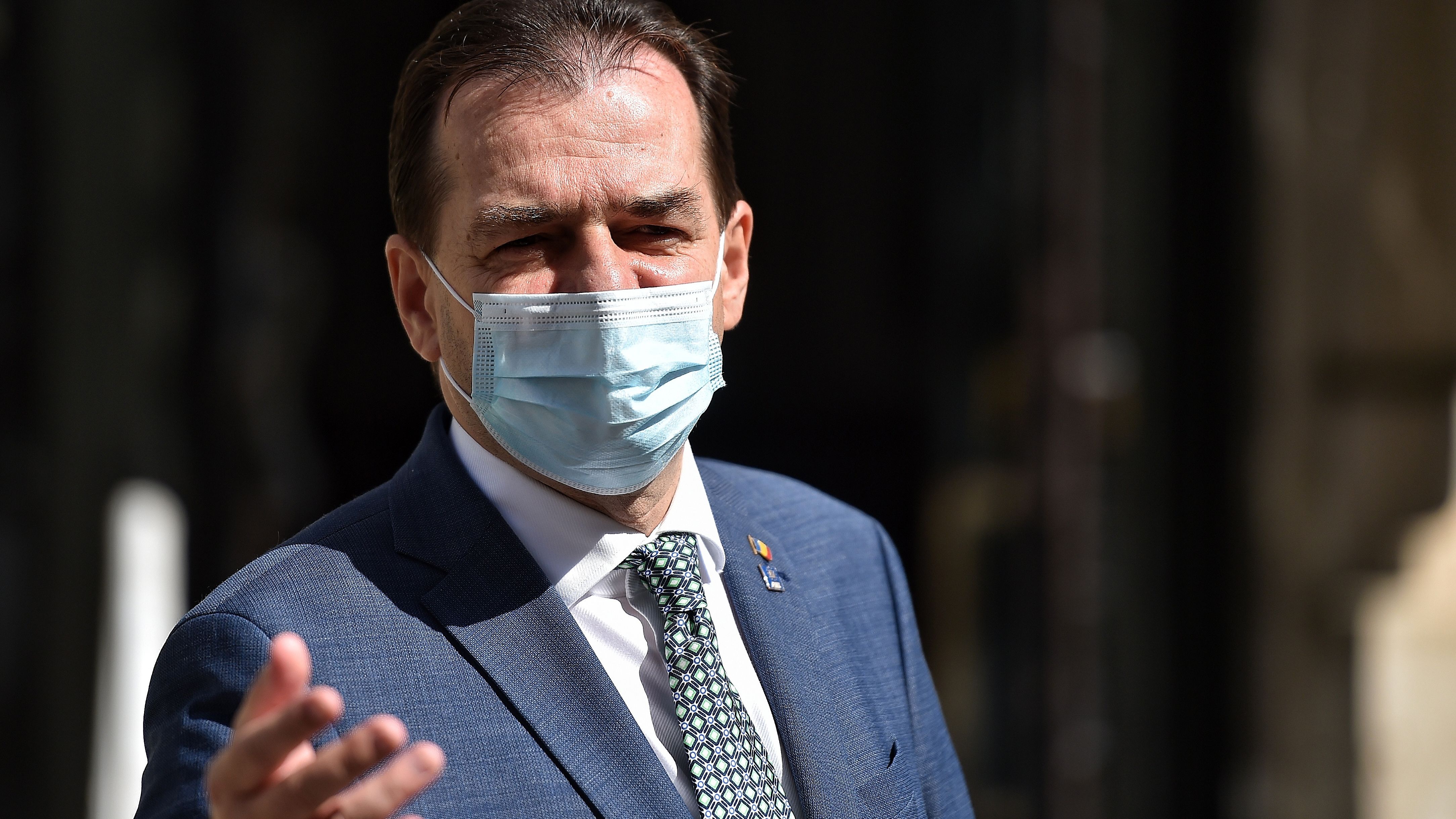 Ludovic Orban anunță că medicii vor fi detașați la ordin în spitalele COVID-19, pentru că numărul voluntarilor este prea mic