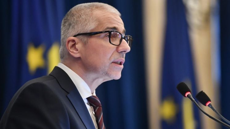 Pressone: Radu Marinescu, ministrul Justiției, și-a plagiat mai mult de jumătate din teza de doctorat