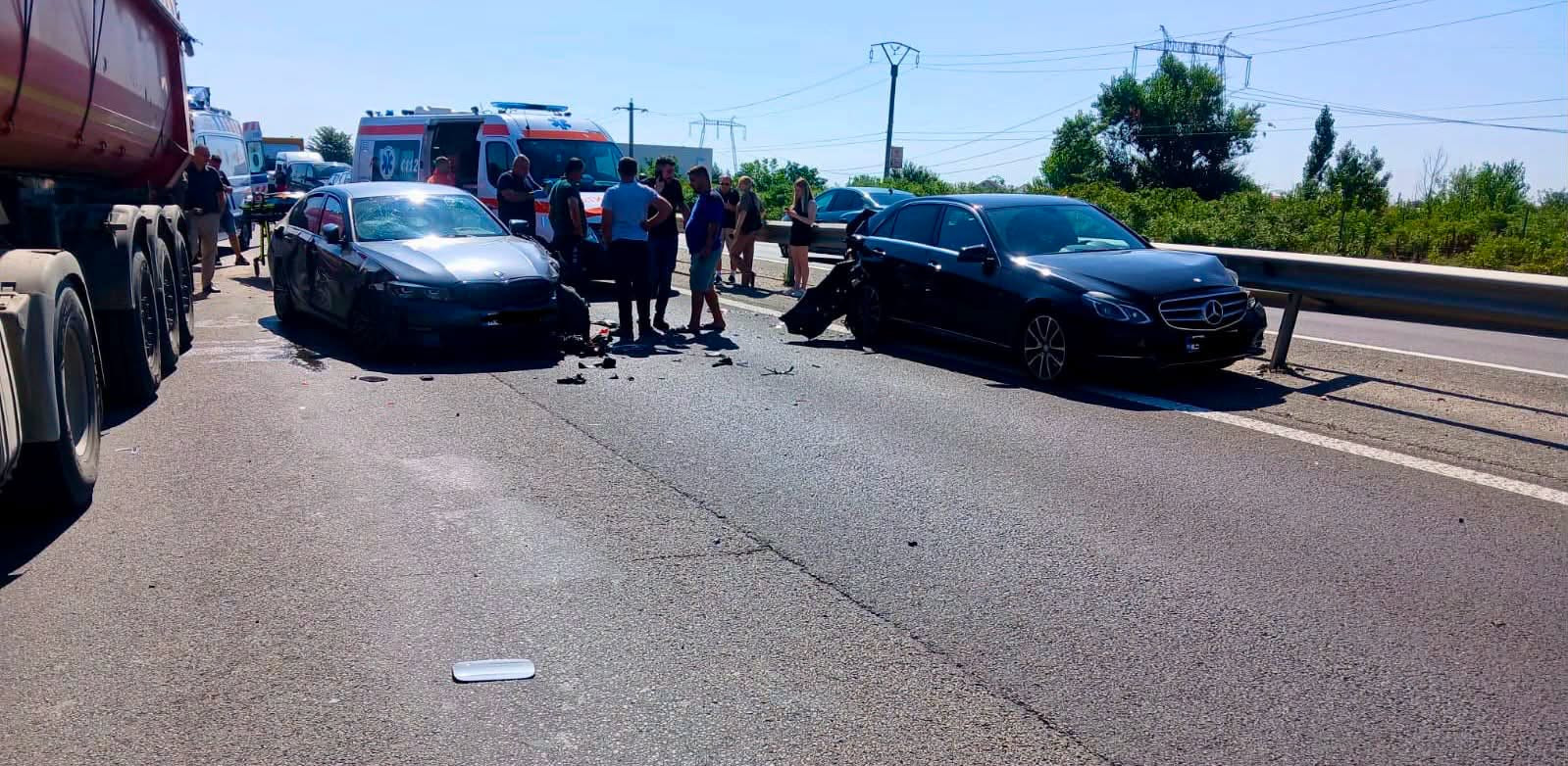 Trafic blocat complet după un accident în lanț pe Autostrada București - Pitești