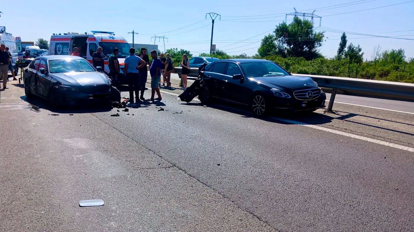 Trafic blocat complet după un accident în lanț pe Autostrada București - Pitești