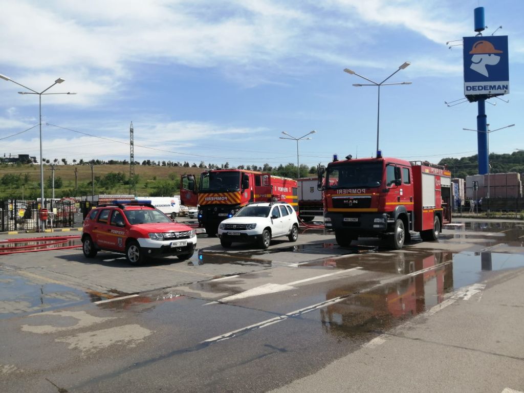 Incendiu Dedeman Botoșani - Imagine 8