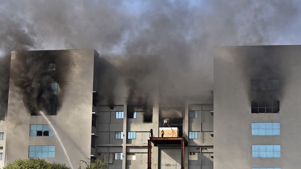 Incendiu la cea mai mare fabrică de vaccinuri din lume