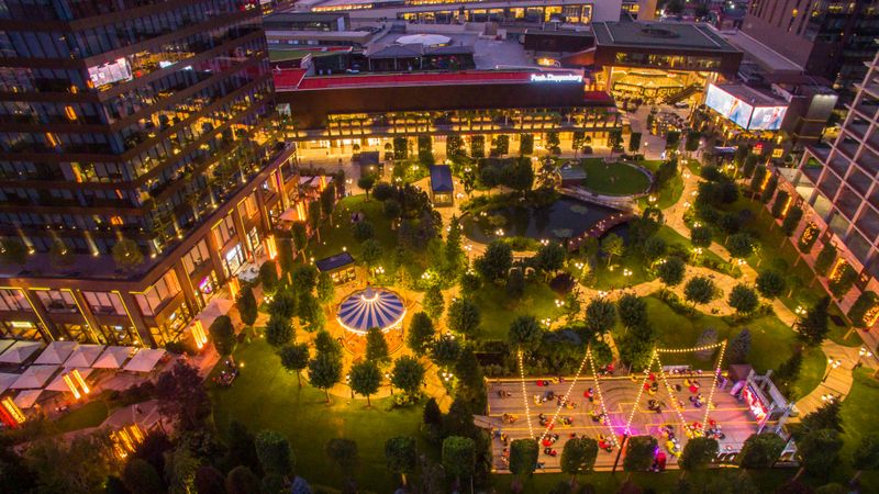 (P) Iulius Town Timișoara – un proiect cât un oraș. Investiția care a schimbat centrul Timișoarei