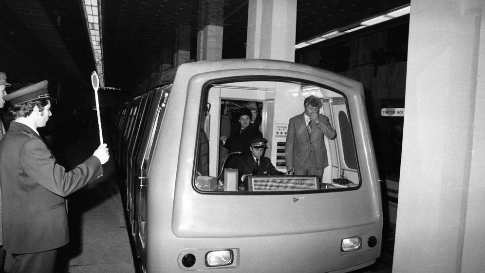 Metrorex marcheaza marti 40 de ani de la punerea in circulatie cu calatori a primului tronson de metrou Semanatoarea - Timpuri Noi