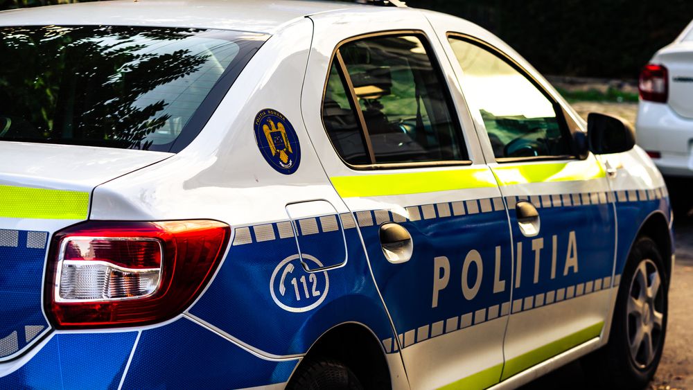 FOTO | Drum prăbușit în Câmpina. Autoritățile au intervenit, dar circulația este blocată