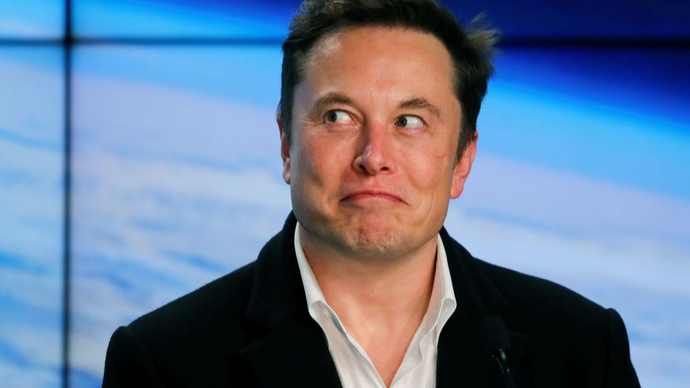 Prețul acțiunilor Tesla, în creștere după ce Musk a vândut active de cinci miliarde de dolari ale companiei